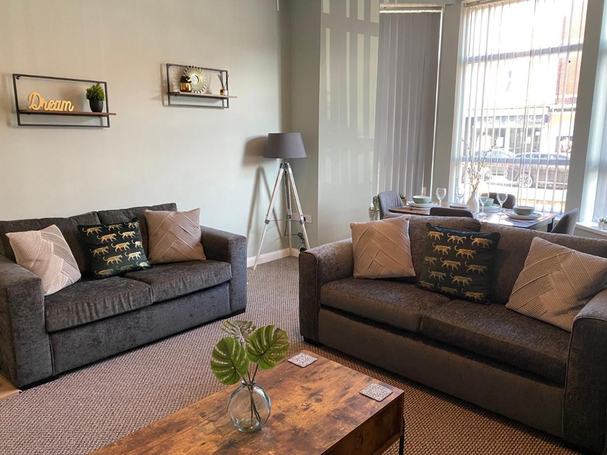Blackpool Sleepover Apartment 1 Free Parking Sleeps 6 エクステリア 写真