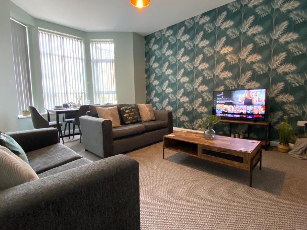 Blackpool Sleepover Apartment 1 Free Parking Sleeps 6 エクステリア 写真