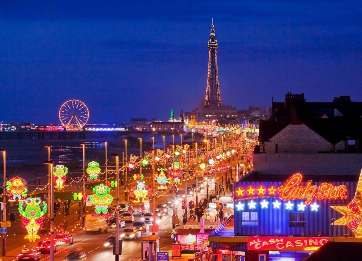 Blackpool Sleepover Apartment 1 Free Parking Sleeps 6 エクステリア 写真